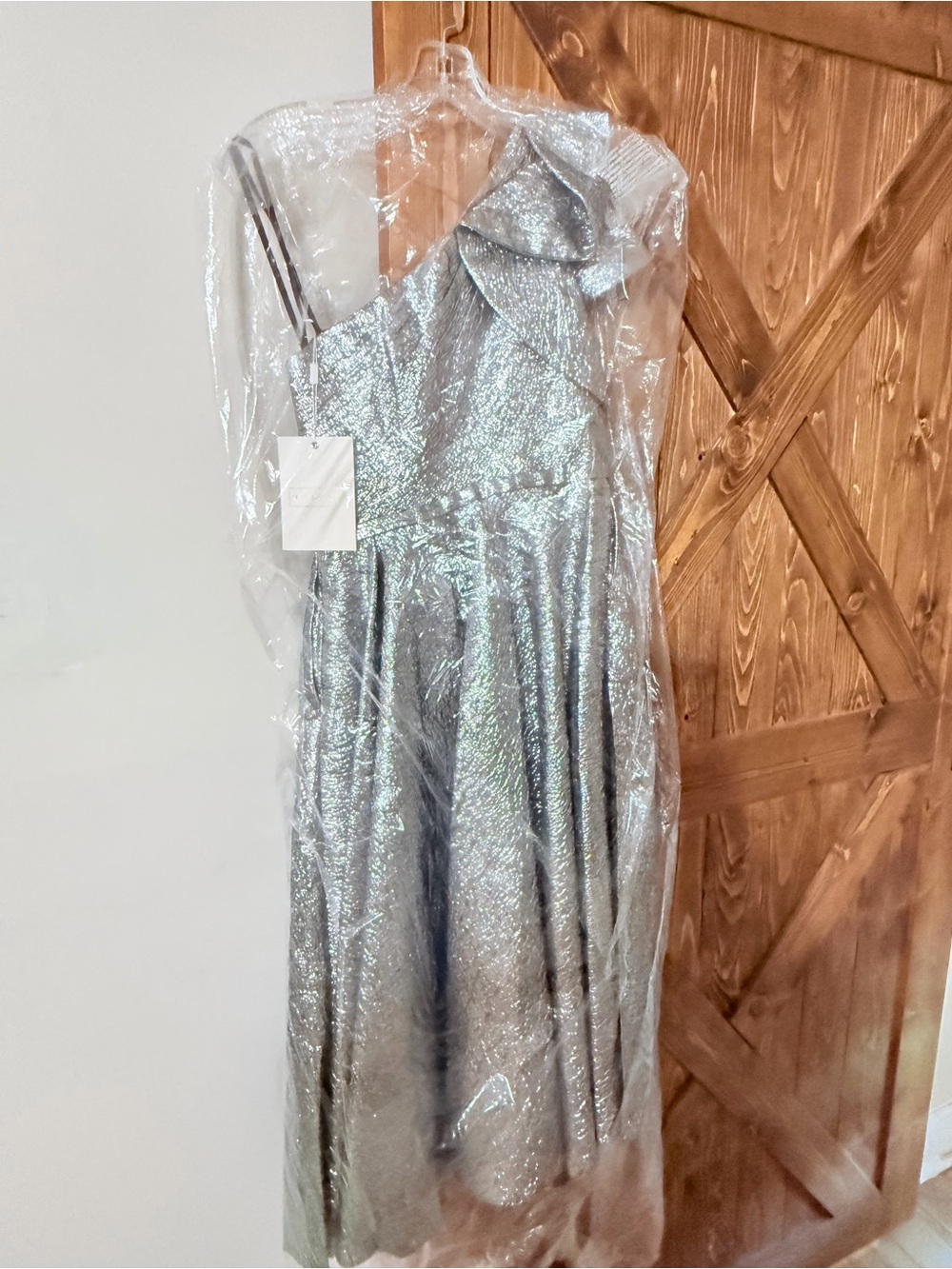Mac Duggal One-Shoulder Silver Metallic Party Dress with pockets